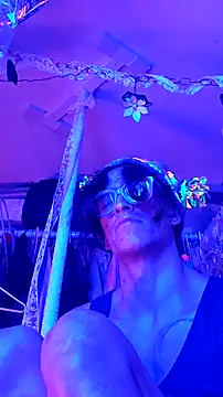 Snapshot of gurlnips chatting on October 13, 2025, 5:07 am gurlnips online show from October 13, 2025, 5:07 am