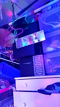 Snapshot of gurlnips chatting on October 25, 2025, 7:27 am gurlnips online show from October 25, 2025, 7:27 am