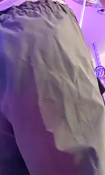 Snapshot of gurlnips chatting on November 15, 2025, 11:18 am gurlnips online show from November 15, 2025, 11:18 am