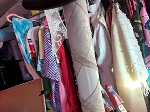 Snapshot of gurlnips chatting on November 19, 2025, 10:10 pm gurlnips online show from November 19, 2025, 10:10 pm