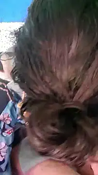 gurlnips online show from February 16, 2026, 7:59 am