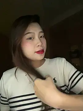 Snapshot of Bae1103 chatting on February 12, 2025, 4:00 pm Bae1103 online show from February 12, 2025, 4:00 pm