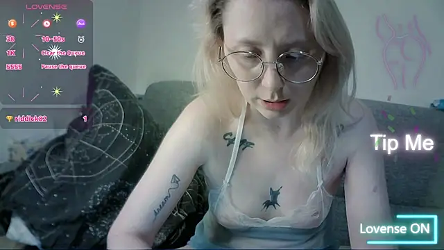 Snapshot of NaozuQAce chatting on June 2, 2026, 5:59 pm NaozuQAce online show from June 2, 2026, 5:59 pm