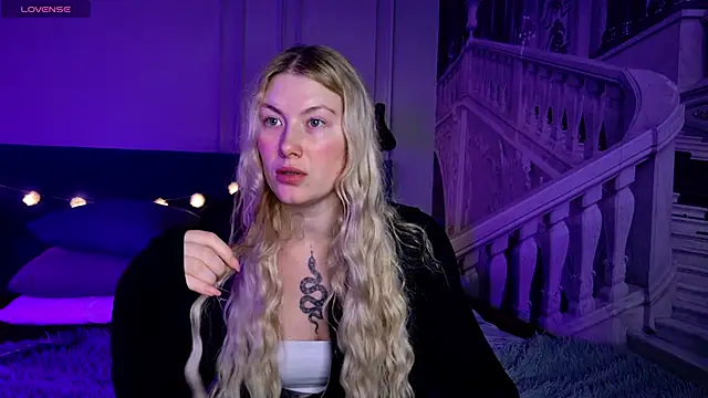 Liv Fay online show from March 6, 2025, 7:32 pm