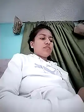 Snapshot of Tiphanydirty3 chatting on February 25, 2025, 11:33 pm Tiphanydirty3 online show from February 25, 2025, 11:33 pm