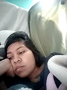 Snapshot of Tiphanydirty3 chatting on February 27, 2025, 10:31 pm Tiphanydirty3 online show from February 27, 2025, 10:31 pm