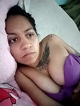 Snapshot of Tiphanydirty3 chatting on February 28, 2025, 4:54 am Tiphanydirty3 online show from February 28, 2025, 4:54 am