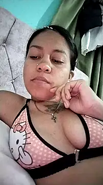 Snapshot of Tiphanydirty3 chatting on October 10, 2025, 2:21 am Tiphanydirty3 online show from October 10, 2025, 2:21 am