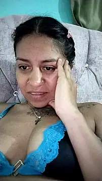 Snapshot of Tiphanydirty3 chatting on October 17, 2025, 4:15 am Tiphanydirty3 online show from October 17, 2025, 4:15 am
