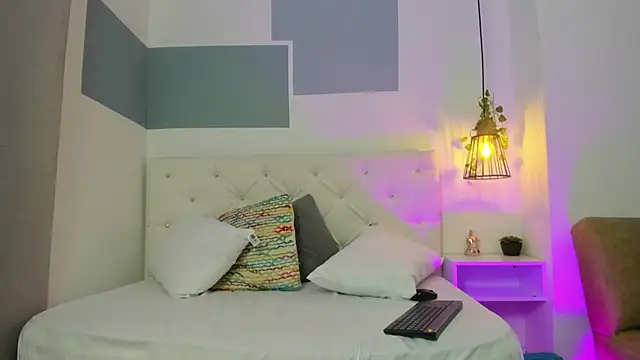 hannah gray online show from March 1, 2025, 11:17 am