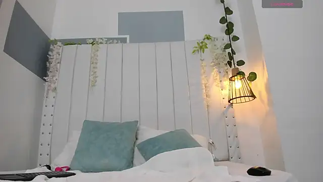 hannah gray online show from November 25, 2025, 11:10 am