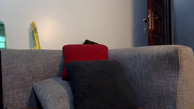 creamyjuices01 online show from April 4, 2026, 12:42 am