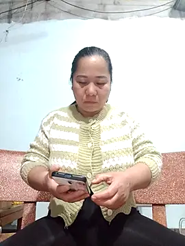 Snapshot of Queen_18200 chatting on November 24, 2025, 10:20 pm Queen 18200 online show from November 24, 2025, 10:20 pm