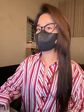 Jenni nana online show from April 21, 2026, 5:39 pm