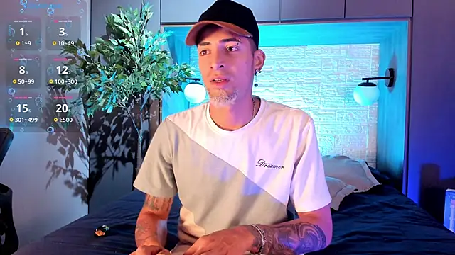 DrakeNeumann online show from October 20, 2025, 3:29 am