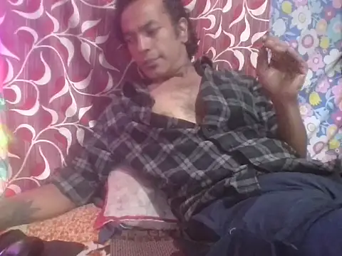 Bangingchick online show from October 30, 2025, 9:11 am