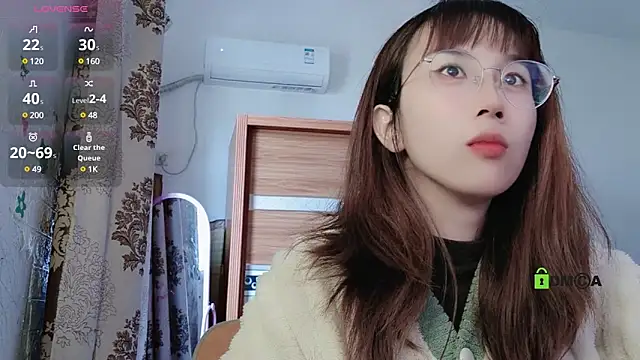 Lili 666 online show from December 20, 2024, 2:41 am