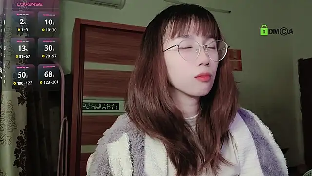 Lili 666 online show from December 22, 2024, 6:15 pm