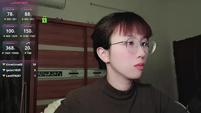 Lili 666 online show from December 26, 2024, 5:30 pm