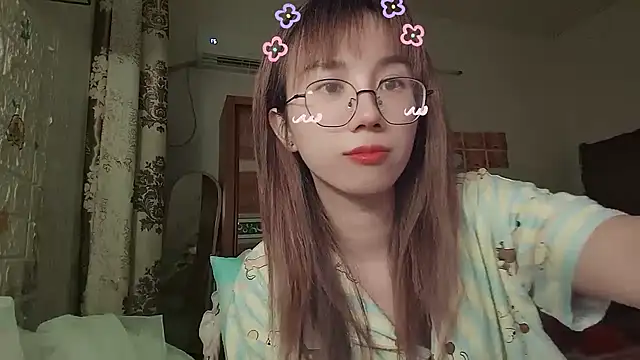 Lili 666 online show from June 1, 2026, 4:31 pm