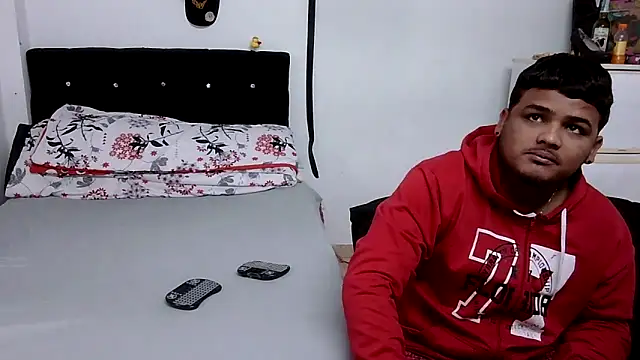 Boycuriousxxx online show from March 26, 2026, 10:32 am