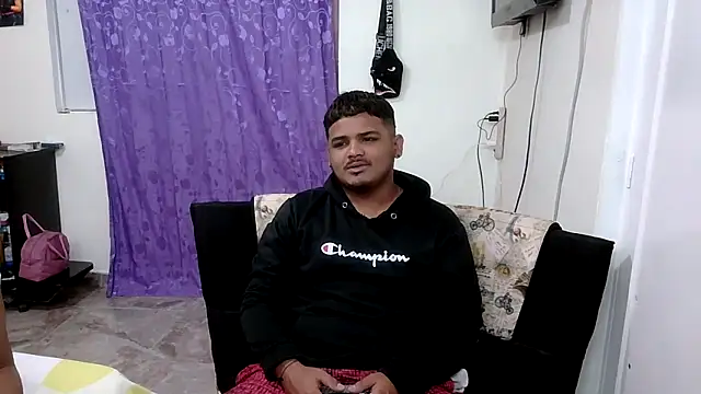 Boycuriousxxx online show from April 16, 2026, 10:16 am