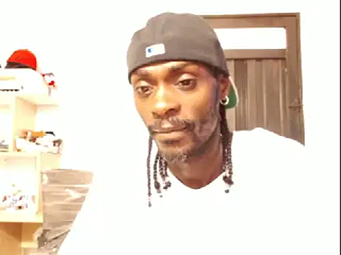 phillip-hot online show from January 4, 2025, 8:59 pm