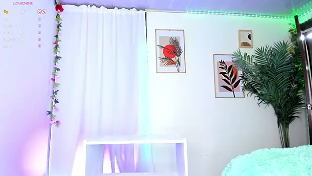 Valeria Thompson1 online show from January 21, 2025, 2:33 am