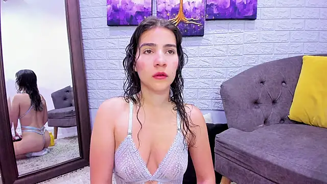 Miranda doll  online show from April 1, 2026, 12:17 pm