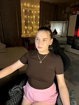 Lexi noah online show from November 26, 2025, 9:27 pm