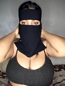 Narimane maroc online show from November 24, 2025, 1:05 am