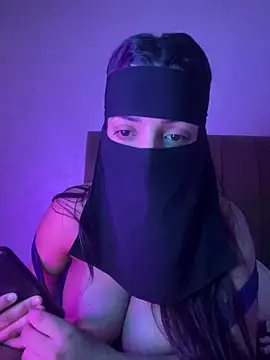 Snapshot of Narimane_maroc chatting on May 6, 2026, 1:25 am Narimane maroc online show from May 6, 2026, 1:25 am