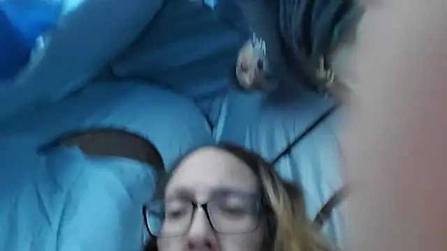 ILUV2TUCHMYKITTY online show from February 15, 2026, 7:32 pm