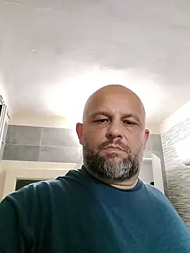 Snapshot of AlexandruCsaba chatting on June 29, 2026, 9:04 pm AlexandruCsaba online show from June 29, 2026, 9:04 pm