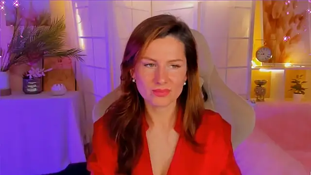 April o Nill online show from December 10, 2024, 1:55 pm