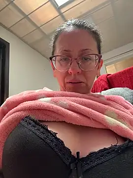 miss hanna07 online show from November 7, 2025, 3:23 pm