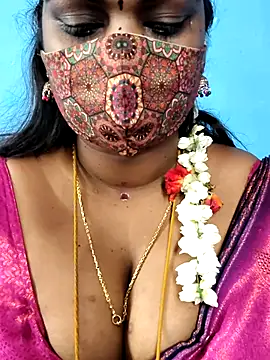 Snapshot of mayaa2u chatting on June 25, 2026, 3:28 am mayaa2u online show from June 25, 2026, 3:28 am