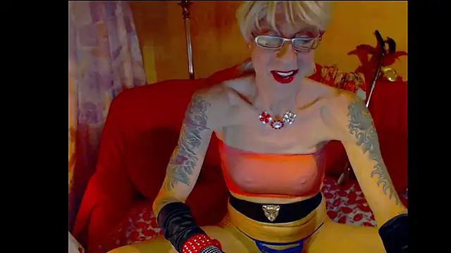 cuxladyboy online show from December 27, 2024, 1:00 am