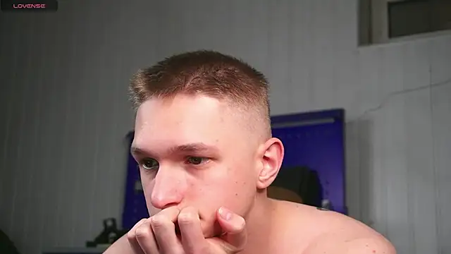 dustyn fox online show from December 13, 2025, 7:53 pm