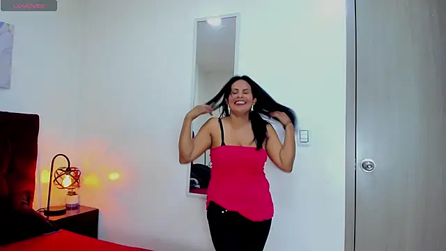 Anthonelaa   online show from November 25, 2025, 7:58 pm