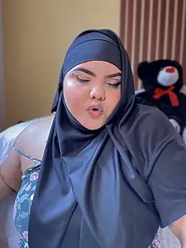  Shara Handal  online show from February 14, 2025, 8:26 pm