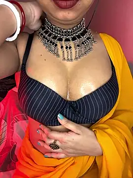 Hot-sexy222 online show from January 15, 2026, 1:43 am