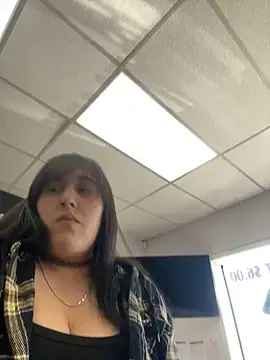 Snapshot of ThicBunz chatting on February 24, 2025, 3:53 pm ThicBunz online show from February 24, 2025, 3:53 pm