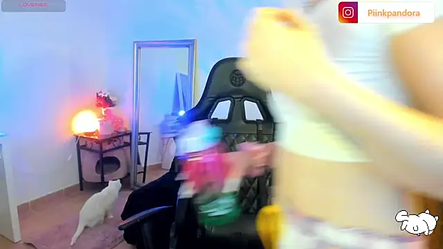 Piinkpandora online show from February 27, 2025, 9:47 pm