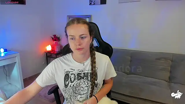 Piinkpandora online show from September 22, 2025, 4:42 pm