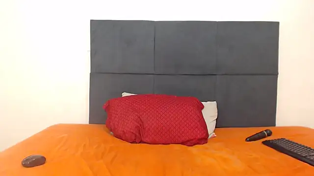 Snapshot of CANDY-X-LOVE-xx chatting on December 5, 2024, 10:23 am CANDY-X-LOVE-xx online show from December 5, 2024, 10:23 am