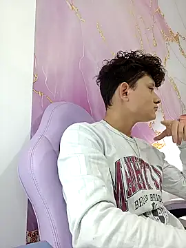 Nathan Bluee online show from January 14, 2025, 2:43 pm