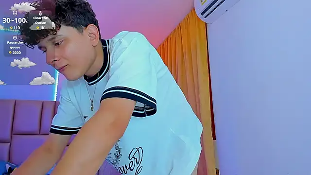 Nathan Bluee online show from March 11, 2025, 4:18 pm