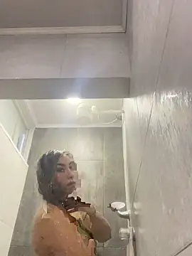 Snapshot of Khalyk_G chatting on March 23, 2025, 12:58 am Khalyk G online show from March 23, 2025, 12:58 am