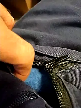 Meriozoro online show from November 18, 2025, 3:38 pm